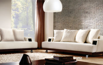 The finishing you choose for your home clearly has a big impact on its overall appearance. Whether you're enamored with wooden chalet-style paneling, uniform brickwork, or whitewashed walls, we can advise you on the options that best suit your preferences.